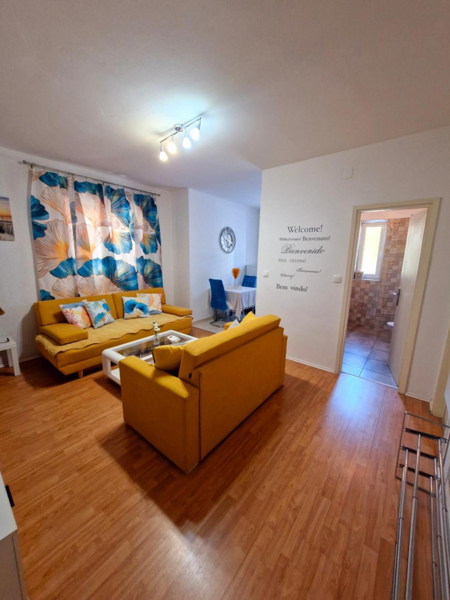 Apartment Lidija Krk Town Exterior photo